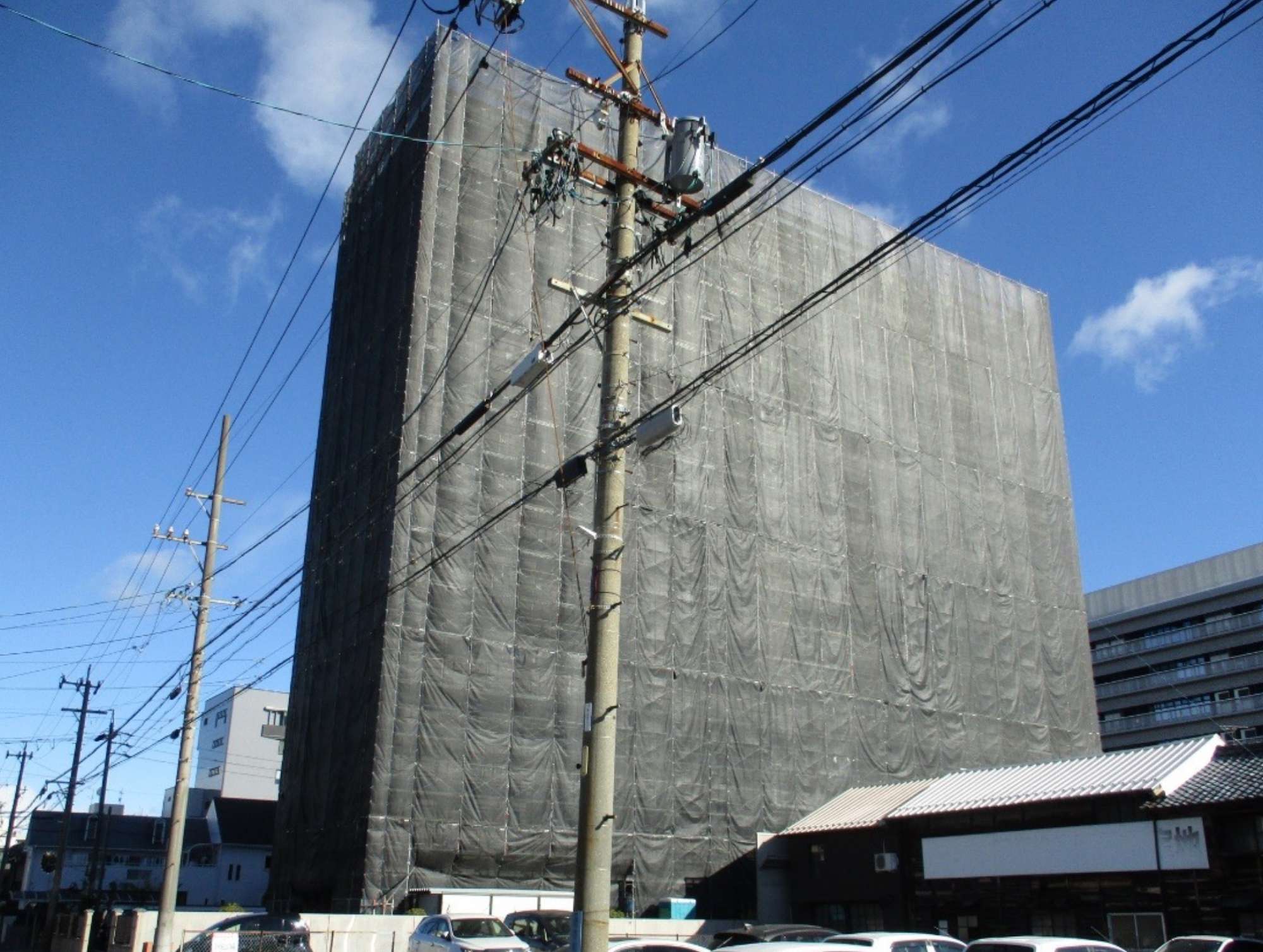 シャトレ愛松鷹匠 大規模修繕工事の工事中